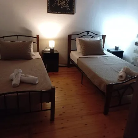 Αυλή της Ελιάς Prosotsani