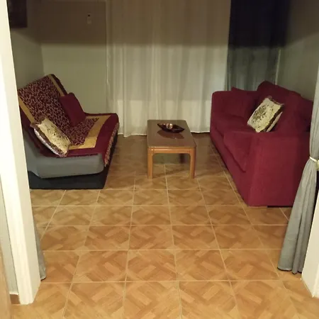 αυλή της ελιάς