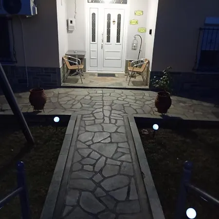 بيت للعطل αυλή της ελιάς