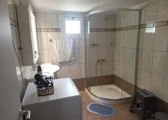 Αυλή Της Ελιάς